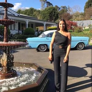 Meet your Posher, Victoria